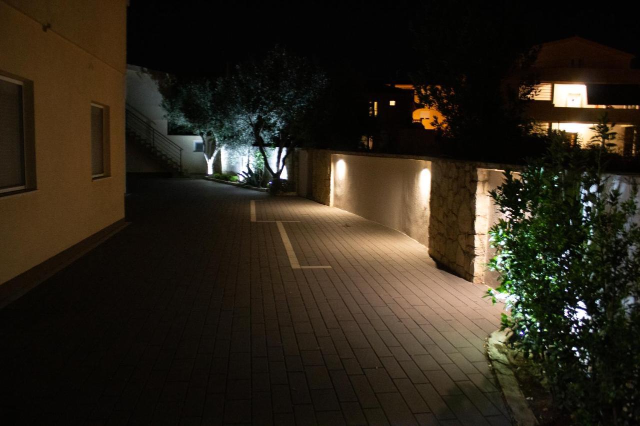 Apartments Villa Jelena Vodice Exterior foto