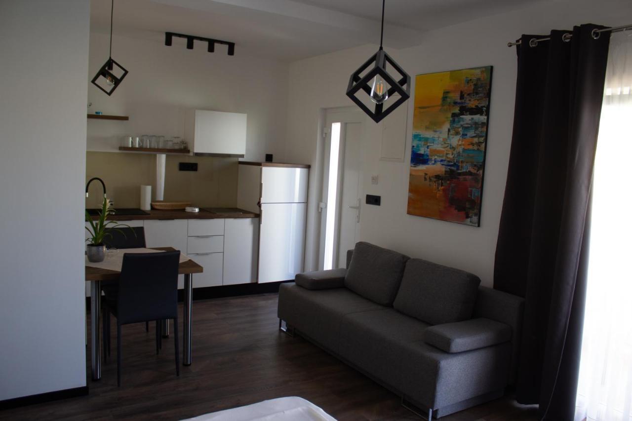 Apartments Villa Jelena Vodice Exterior foto