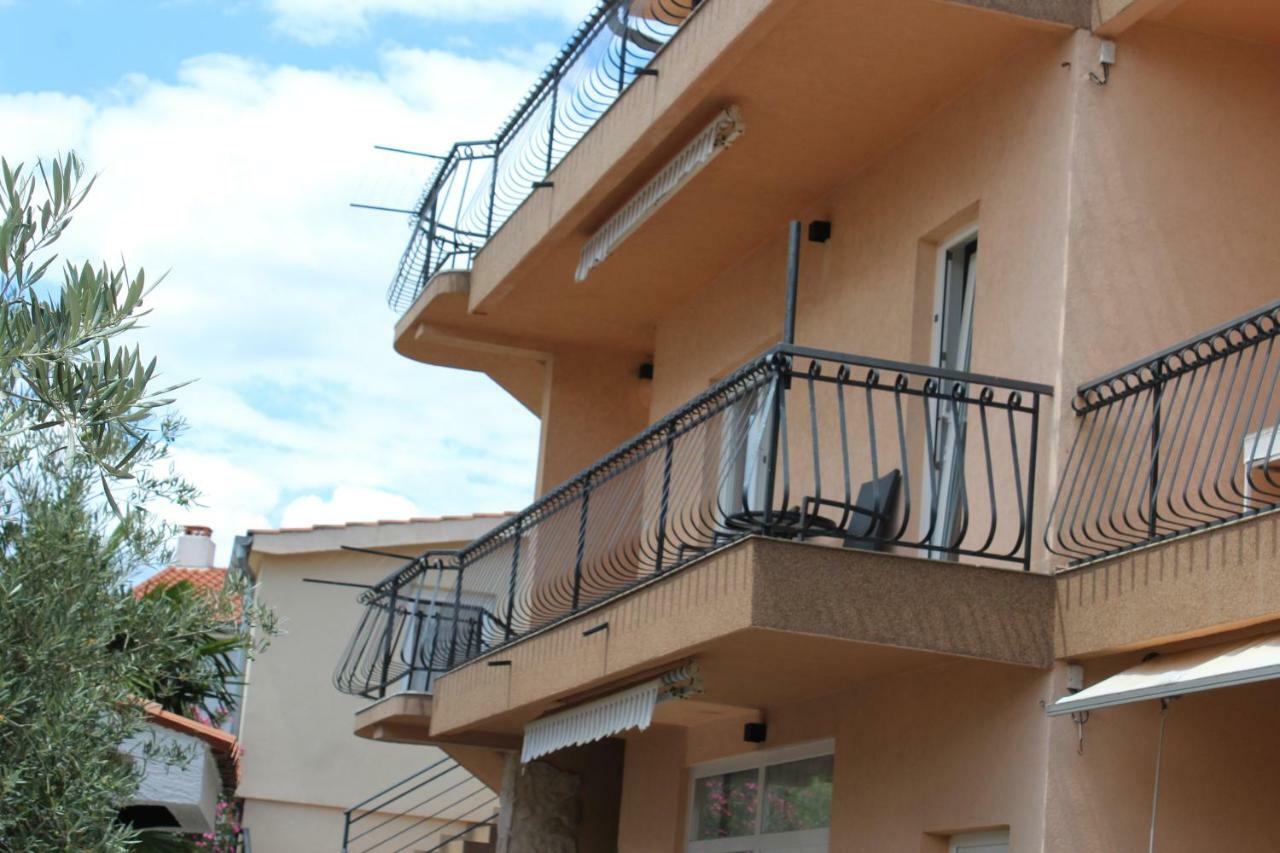 Apartments Villa Jelena Vodice Exterior foto