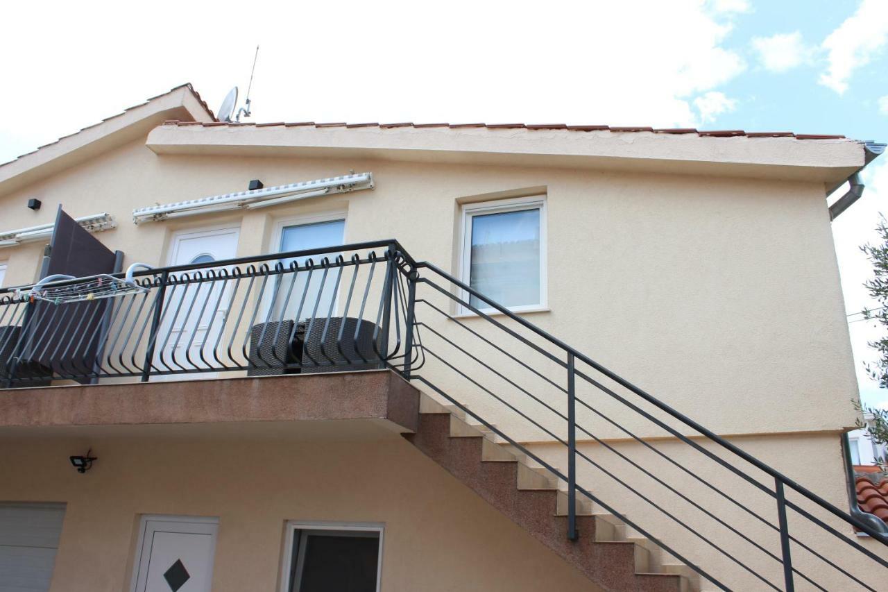 Apartments Villa Jelena Vodice Exterior foto